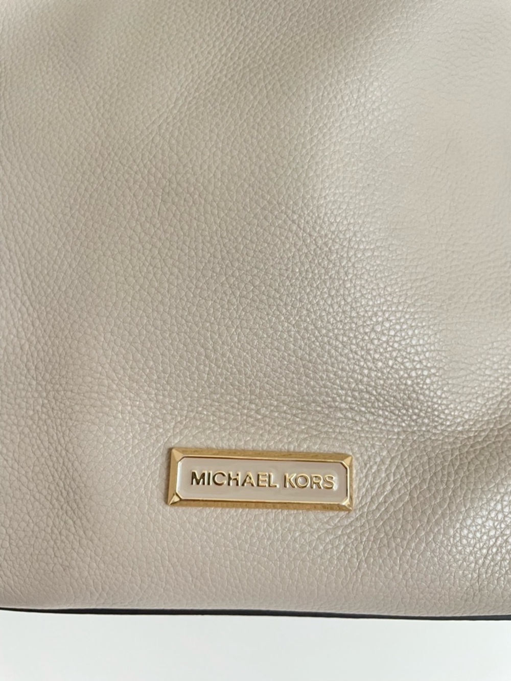Michael Kors pebbled leather Cream Hobo Bag with Gold Accents purse large - Picture 9 of 9